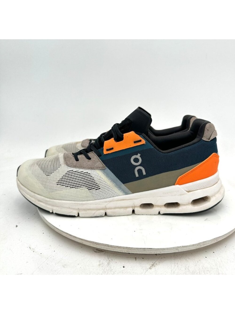 On Cloudrift Swiss Engineering Men Size 10.5 87-98447 Ivory Storm Running Shoe